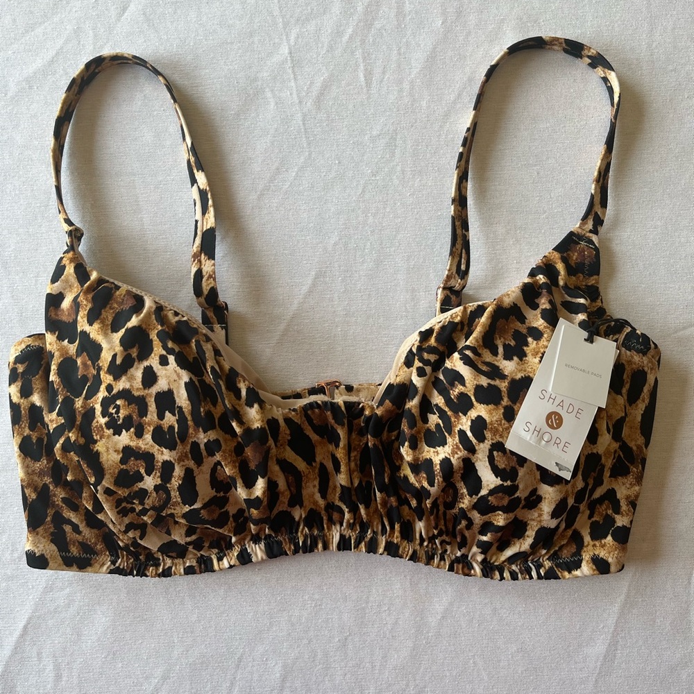 Shade & Shore Underwire Swimsuit Bikini Top Leopard Print